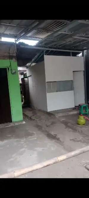 dijual tanah plus bangunan rumah di tangsel lokasi di Serpong, tersedia melalui melalui situs Olx