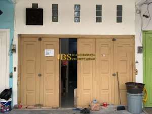 Dijual Townhouse 2,5 Tingkat di Komplek Contempo Regency - Titi Kuning lokasi di Medan Johor, tersedia melalui melalui situs Olx