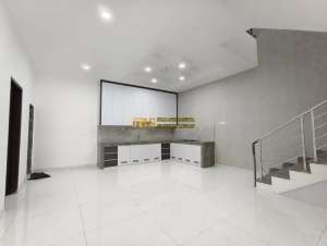 Dijual Villa Baru 1,5 Tingkat di Komplek Cemara Asri Jalan Durian lokasi di Medan Amplas, tersedia melalui melalui situs Olx