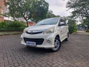 Jual bekas DP 5 Toyota Avanza 1.5 Veloz Bensin-MT 2014 ZMD,lokasi di 