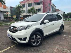 Jual bekas DP MURAH - Honda BRV 1.5 E Bensin-MT 2016,lokasi di 