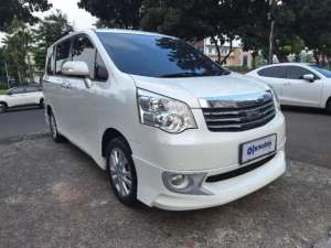 Jual bekas DP MURAH Toyota Nav1 2.0 V Limited Bensin-AT 2015 CSFVB,lokasi di 