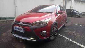 Jual bekas DP Rendah 8JT - Toyota Yaris 1.5 TRD Sportivo Heykers Bensin-MT 2017,lokasi di 