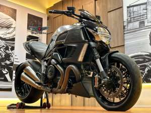 Jual bekas Ducati diavel Chromo 2014,lokasi di Tenggilis Mejoyo