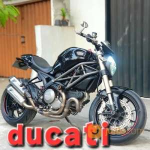 Ducati monster 1100evo 2012 , tersedia melalui melalui situs Jualo