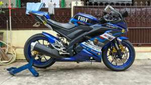 Jual bekas FOR SALE R15 V3 Tahun 2017Kondisi Istimewa,lokasi di Ciledug