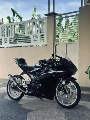 Jual bekas FORSALE SUZUKI GSX R150 KEYLESS,lokasi di Tulangan