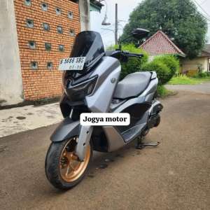 Jual bekas harga bersahabatyamaha nmax turbo th 2025,lokasi di Sawangan