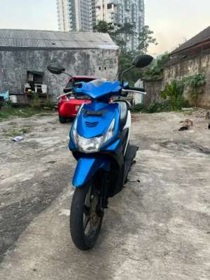 Jual bekas HONDA BEAT KARBU 2012 LENGKAP PAJAK OFF,lokasi di Ciracas