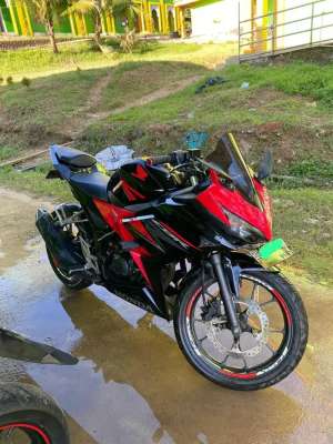 Jual bekas Honda Cbr 150r tahun 2021,lokasi di Lueng Bata