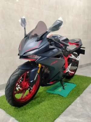 Jual bekas Honda CBR 250 cc Tahun 2022 Pajak Panjang Desember 2026,lokasi di Tebet