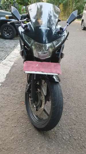 Jual bekas Honda CBR 250 Thailand,lokasi di Sukmajaya