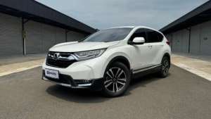 Jual bekas Honda CRV 1.5 Turbo Prestige Bensin-AT 2018 Hijau,lokasi di 