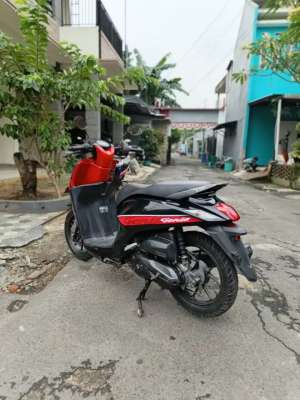 Jual bekas Honda genio 110cc CBS tahun 2019 Gress,lokasi di Pasar Minggu