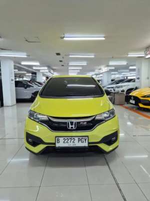 Jual bekas Honda jazz rs at 2015 kuning facelift 2019 apik rapi,lokasi di 