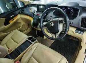 Jual bekas HONDA ODYSSEY RB3 THN2010,lokasi di 