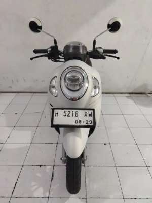 Jual bekas Honda Scoopy prestige 2024 LOW KM,lokasi di Pedurungan