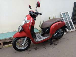 Jual bekas Honda scoopy stylish 2018 siap pakai,lokasi di Ciputat Timur