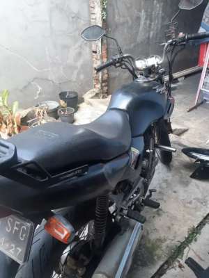 Jual bekas Honda Tiger 2000 Tiger Lama,lokasi di Pasar Rebo