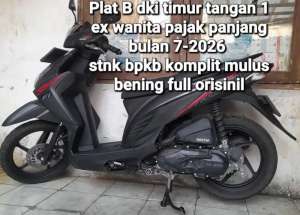 Jual bekas Honda vario 110 LED 2016 cbs iss cw asli abu2 B dki timur pjk panjang,lokasi di Senen