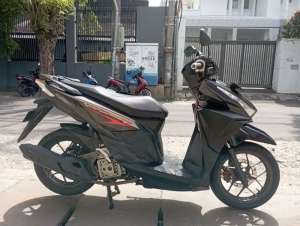 Jual bekas Honda Vario 125 LED 2016 pajak On Original,lokasi di Kebon Jeruk