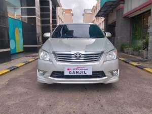 Jual bekas Innova 2.0 G Luxury Bensin AT 2013 Terawat danTDP Ekonomis,lokasi di 