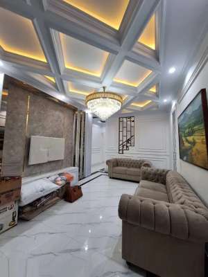 JALAN 2 MOBIL Rumah Kalisari Pasar Rebo, 2 LANTAI di Jaktim Kota Jakarta Timur ARR15 Jual Dijual lokasi di Kalisari, tersedia melalui melalui situs Olx