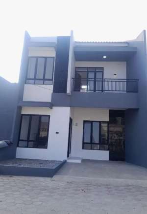 JALAN 2 MOBIL Rumah Royale Ciracas,2 LANTAI Baru Mewah Murah Jaktim Kota Jakarta Timur Jual Dijual lokasi di Ciracas, tersedia melalui melalui situs Olx