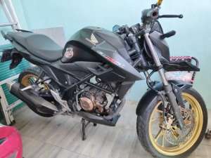 Jual bekas Jual Honda CB150R 2018 Surabaya,lokasi di Gununganyar