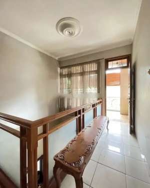 Jual rumah modern siap huni guys lokasi di Kebayoran Baru, tersedia melalui melalui situs Olx