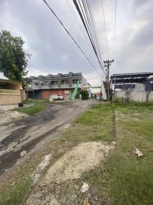 Jual tanah kota pasuruan depan perumahan wirogunan lokasi di Purworejo, tersedia melalui melalui situs Olx