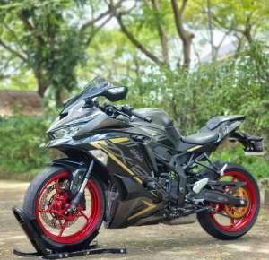 Jual bekas Jual Zx Silver mulus 2021,lokasi di Pasar Minggu