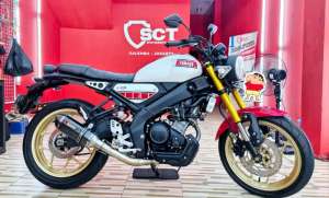 Jual bekas JualCpt90LikeNew YAMAHA XSR 2022 ANNIVERSARY WORLD GP 60Th Putih,lokasi di Cempaka Putih