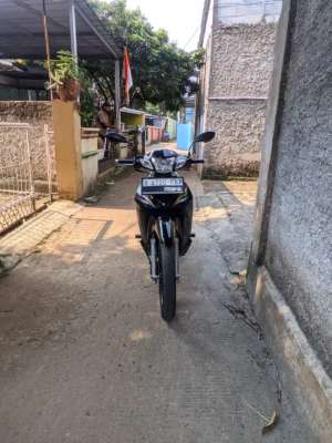 Jual bekas Karisma D 125 2004,lokasi di Mustika Jaya