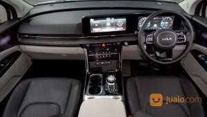 Jual bekas Kia Carnival 2.2 Premier AT 2021 Silver,lokasi di Kota Bekasi