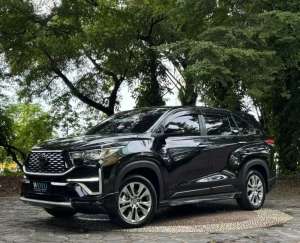 Jual bekas KM 25RbToyota Innova Zenix 2.0 Q Hybrid Modelista CVT TSS 2022,lokasi di 