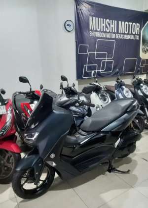 Jual bekas KM 6 RIBU NMAX ABS KEYLESS CONNECTED 2022, SEPERTI BARU, MUHSHI MOTOR,lokasi di Majalaya