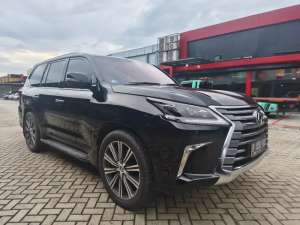 Jual bekas LEXUS LX570 LUXURY FACELIFT AT 2017 BLACK TOP CONDITION SUPER MULUS,lokasi di 