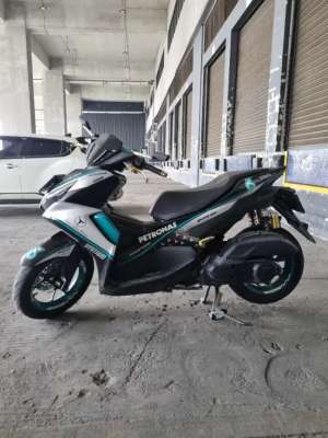 Jual bekas Limited Edition Yamaha Aerox ABS Petronas Custom Yamaha Mekar,lokasi di Medan Satria