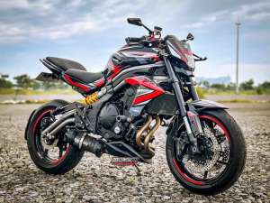 Jual bekas MOGE ER 6 FULL MODIF ER6 N PART BRANDED MOGE 650CC SIAP TOURING,lokasi di Kubutambahan