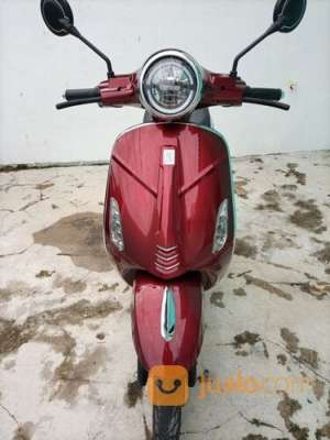 Jual bekas Motor Listrik Baru BF Goodrich V7 Model Vespa Merah Maroon Murah,lokasi di Kab. Bogor