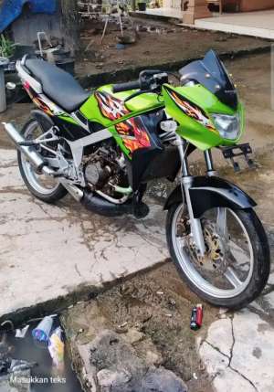 Jual bekas Ninja R 2007 be tuba pajak off lengkap,lokasi di Sukabumi