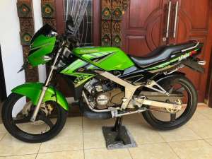 Jual bekas Ninja R 2014 Hijau ISTIMEWA,lokasi di Pondok Aren