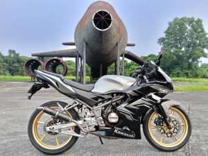 Jual bekas Ninja RR silver,lokasi di Legok