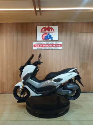 Jual bekas NMAX OLD 2016. BS TRAD IN, CC, CASH ONLY,lokasi di Sukmajaya