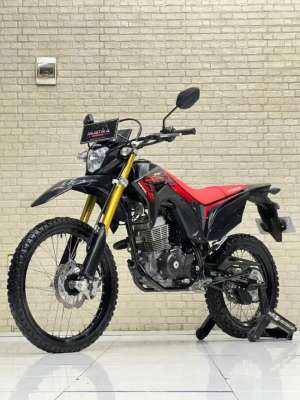 Jual bekas ODO 8RB Honda CRF 150L 2022 Extreme Black Likenew - Dava Mustika,lokasi di Blimbing