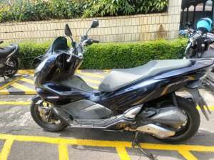 Jual bekas PCX Hybrid Build Up,lokasi di Gading Serpong