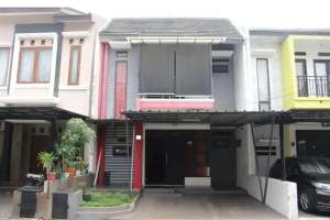 Pemilik Langsung - Jual Rumah Jatiwaringin Townhouse 1 lokasi di Pondok Gede, tersedia melalui melalui situs Olx