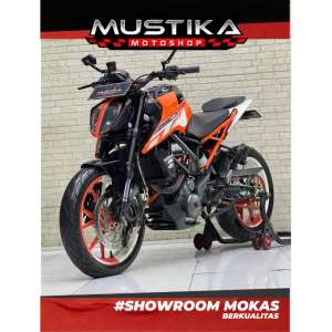 Jual bekas Perfect ConditionKtm Duke 250cc pmk 2019 Plat jatim Mulus-Mustika,lokasi di Dukuh Pakis