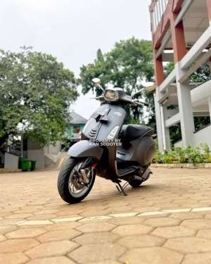 Jual bekas PIAGGIO VESPA SPRINT 150 iGET 2017,lokasi di Taman Sari